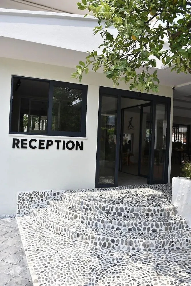Magic Tulip Hotel Олудениз