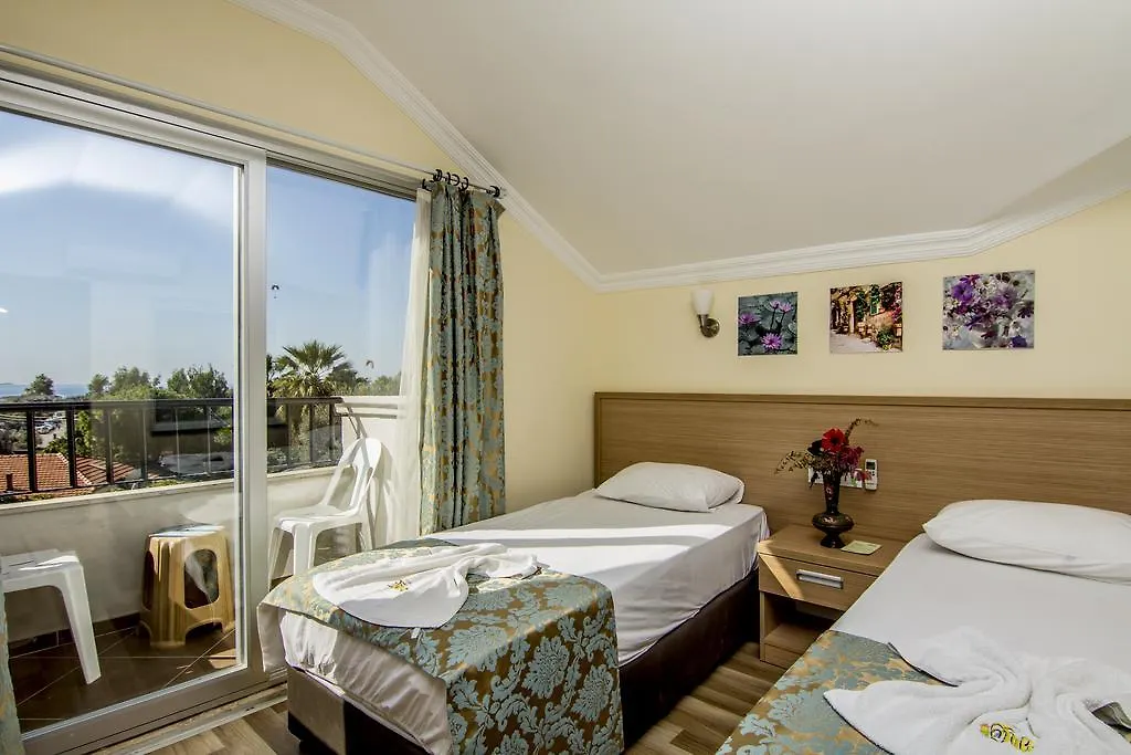 Magic Tulip Hotel Ölüdeniz 3*,